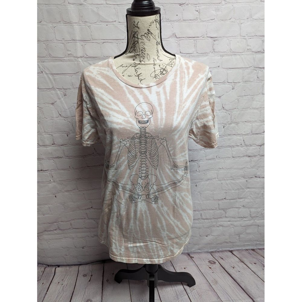 Chemistry Tie Dye Yoga Skeleton Graphic Tee. Size Small. 621